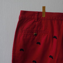 RED CRAB SHORTS