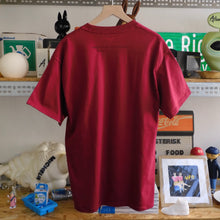 PIXAR ANIMATION STUDIOS LOGO T-SHIRT (BURGUNDY)