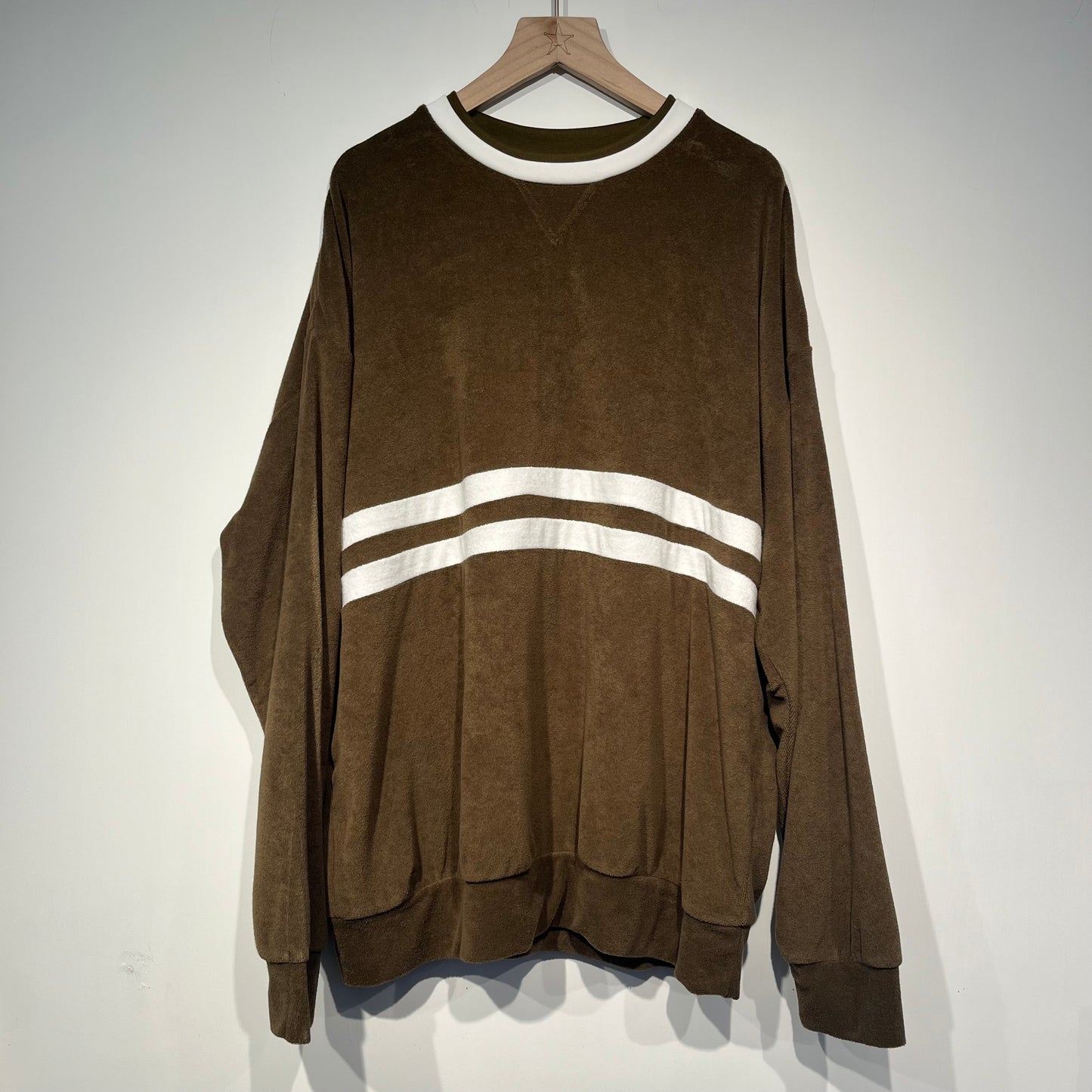 ASTERISK DOUBLE COLLAR TERRY SWEATSHIRT (BROWN)