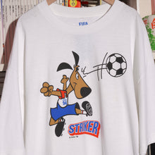 FIFA "USA 94 STRIKER" GRAPHIC T-SHIRT