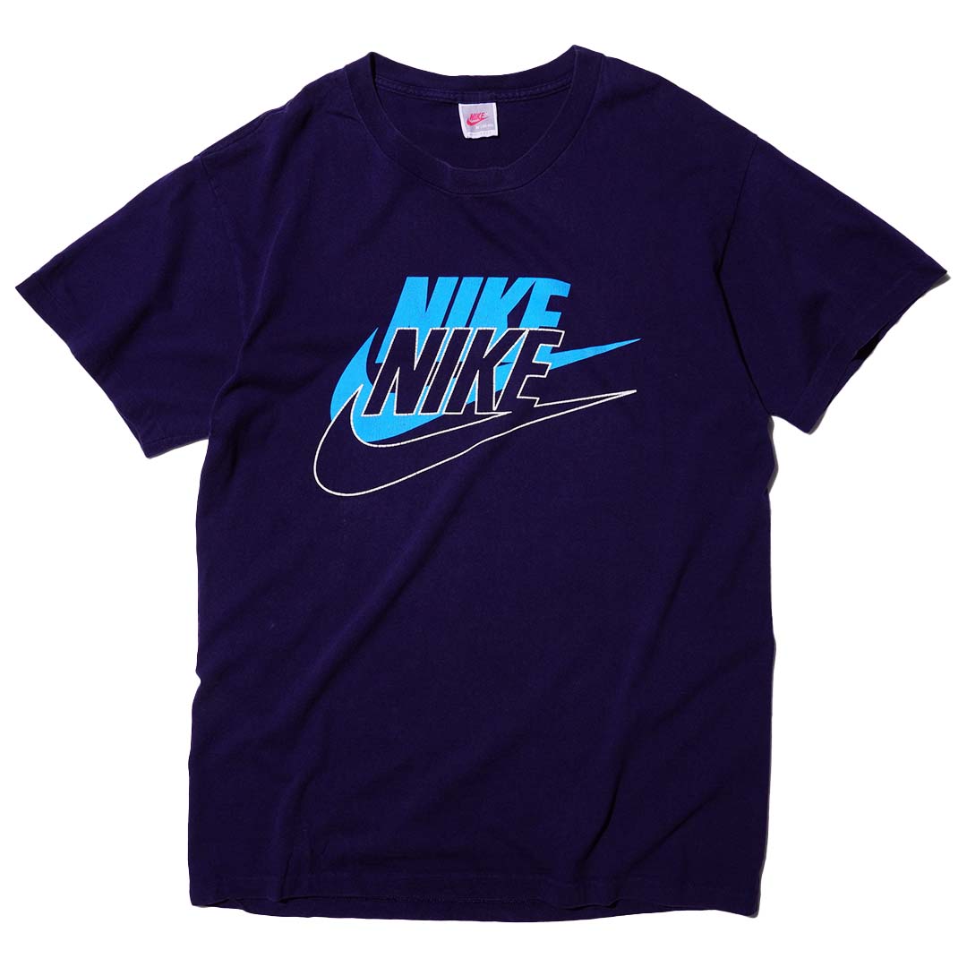 NIKE DOUBLE "NIKE SWOOSH" T-SHIRT