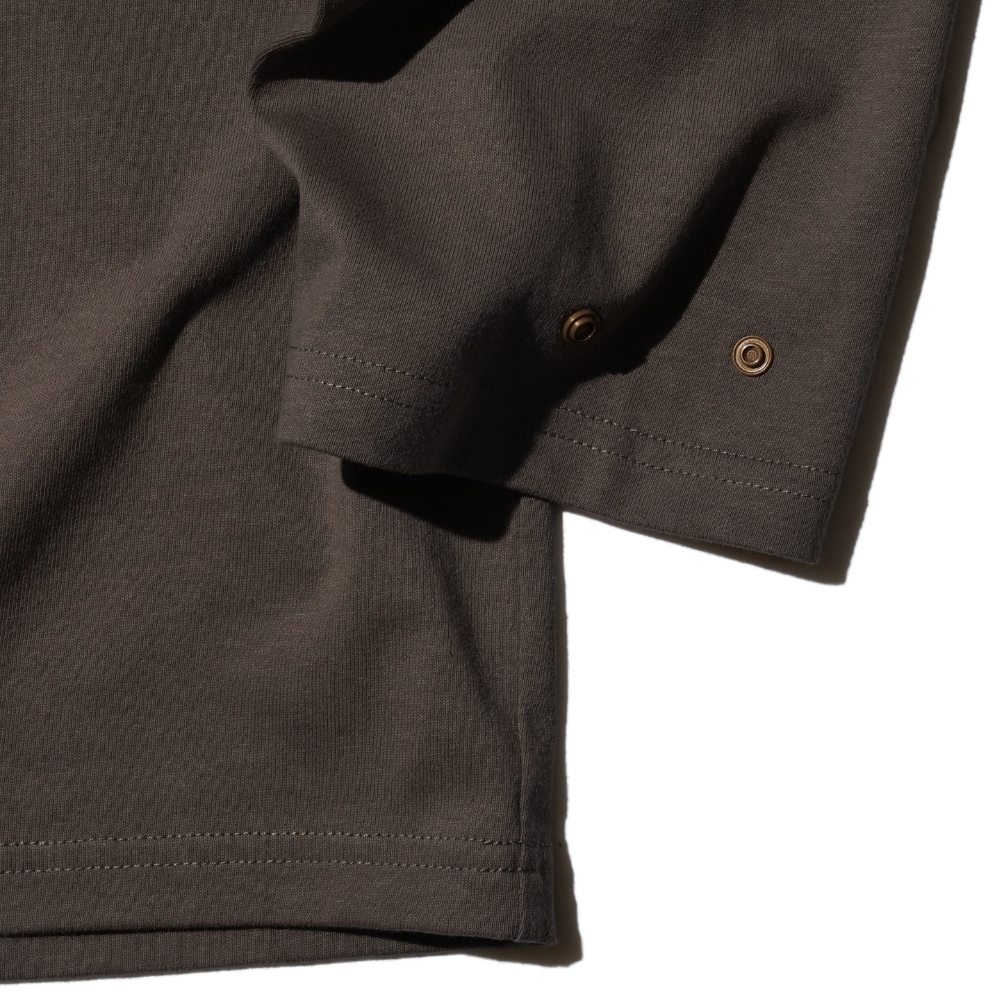 ZISE 013 SNAP BUTTON LONG SLEEVE TEE (BROWN)