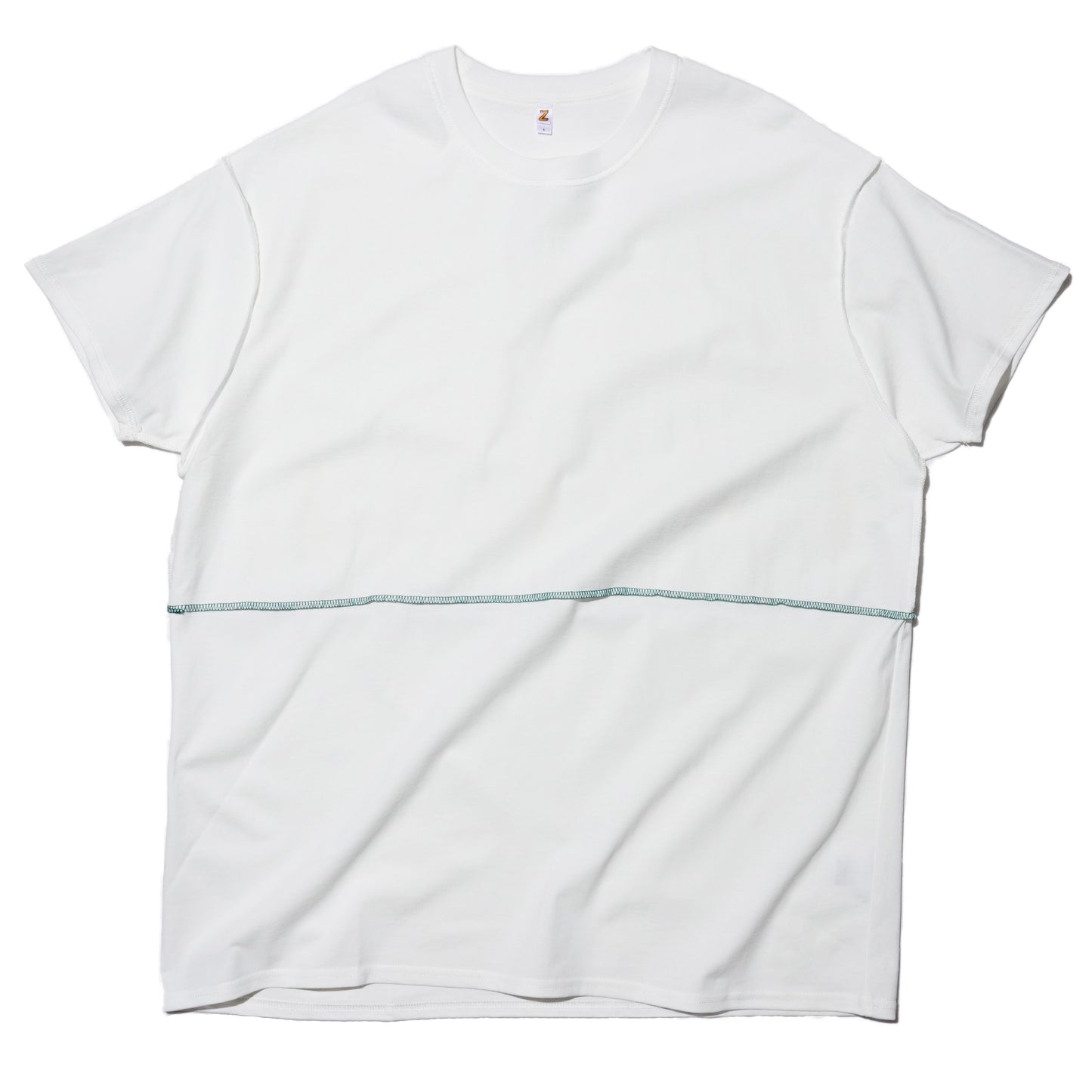 ZISE 010 MIDDLE STITCH T-SHIRT (WHITE w/ GREEN STITCHES)