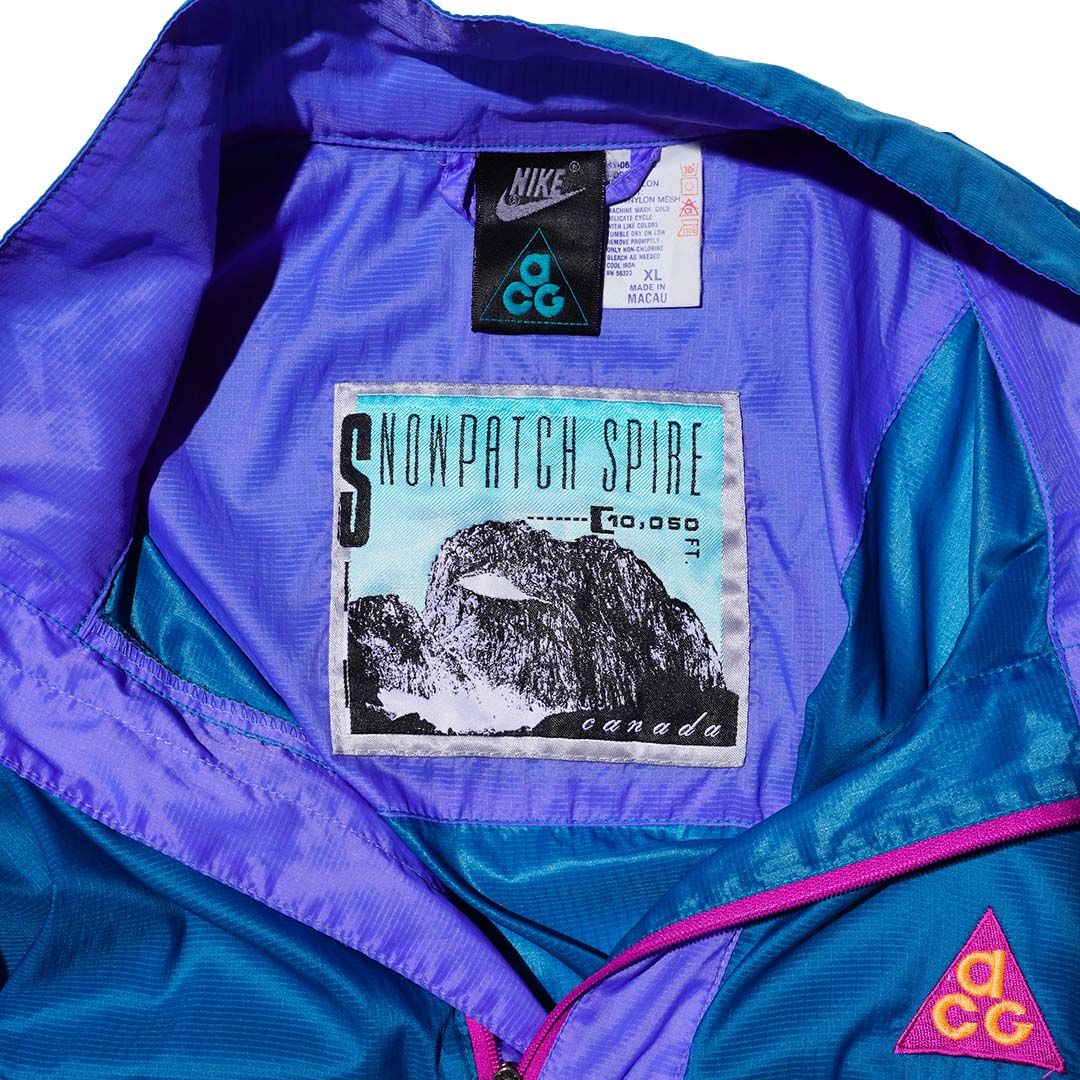 NIKE ACG SNOWPATCH SPIRE WINDBREAKER PULLOVER